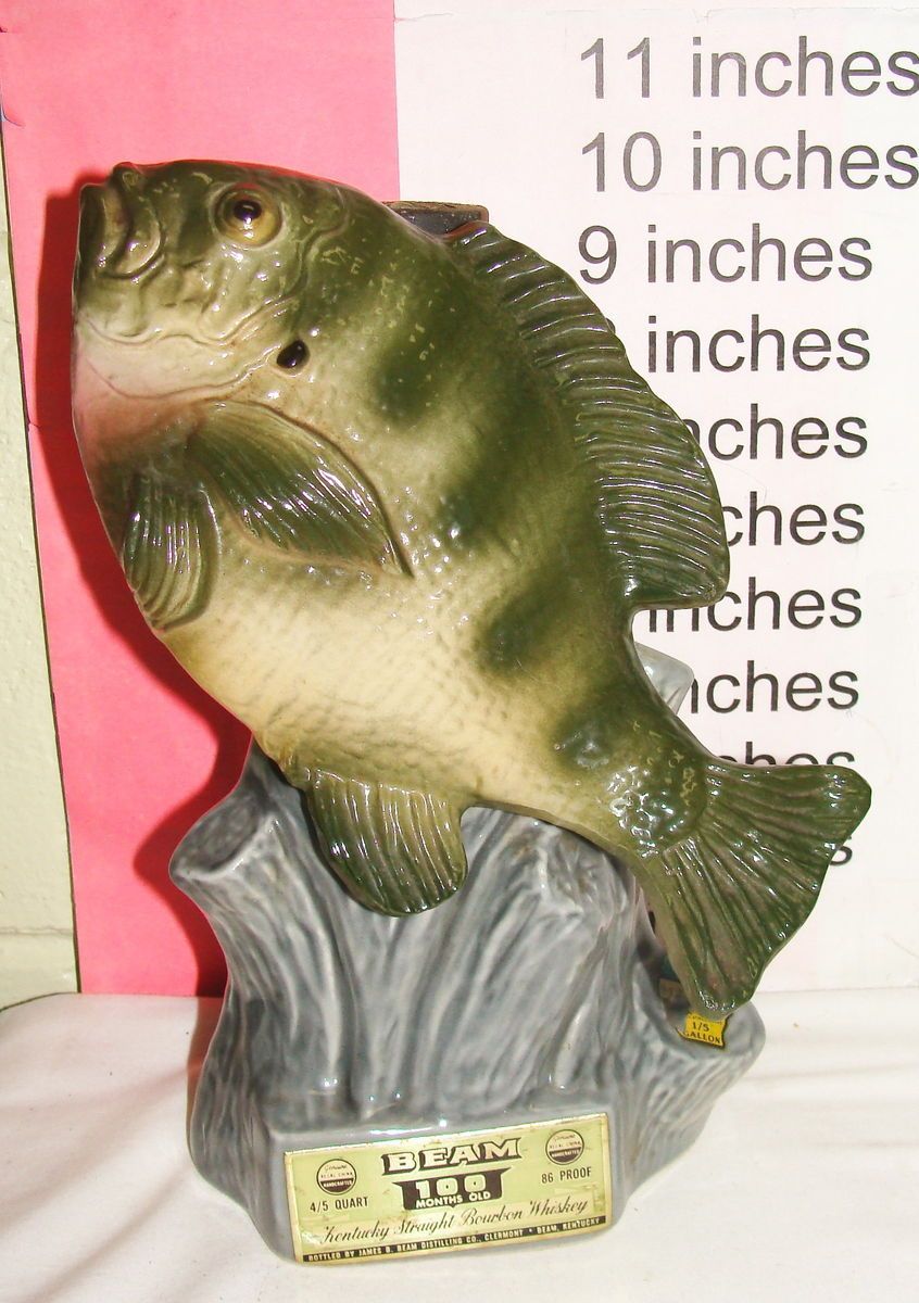 Jim Beam BLUEGILL FISH decanter UNOPENED FISHING HALL OF FAME bottle