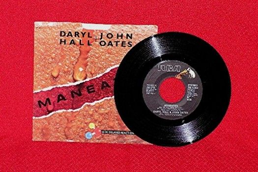 Hall Oates Maneater 45 RPM w PS RCA 13354 NM UNPLYD  
