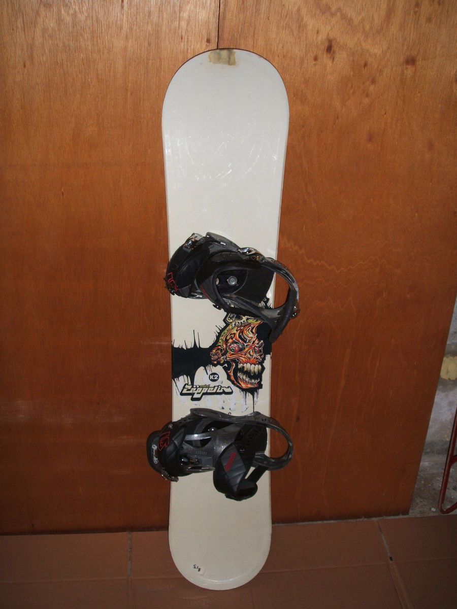 K2 Mnin Zeppelin 132 CM Snowboard & Burton Mission Bindings Very Good