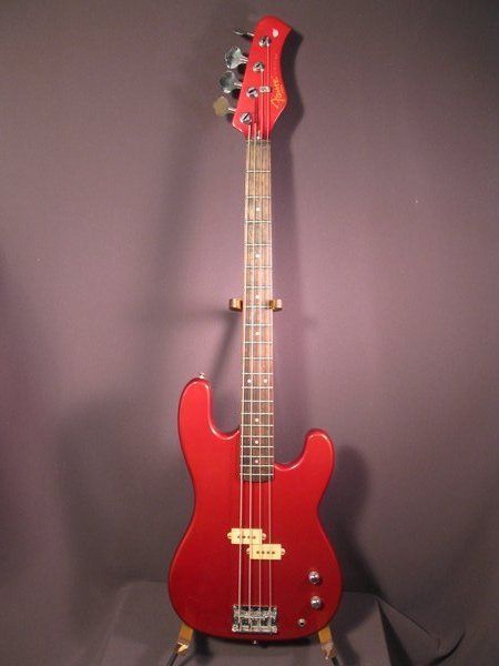 Vintage 80s Hondo Fame Series 8200 P Bass Guitar