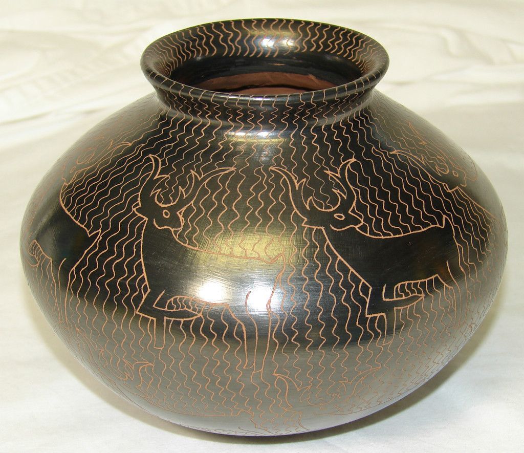 Mexican Mata Ortiz Pottery Pot Deers Leonel Lopez Saenz