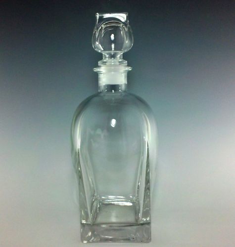 Luigi Bormioli Italian Crystal Whiskey Decanter 9 1 2