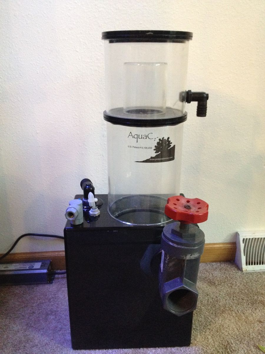 Aquac EV240 Protein Skimmer and Mag Drive 12 Pump