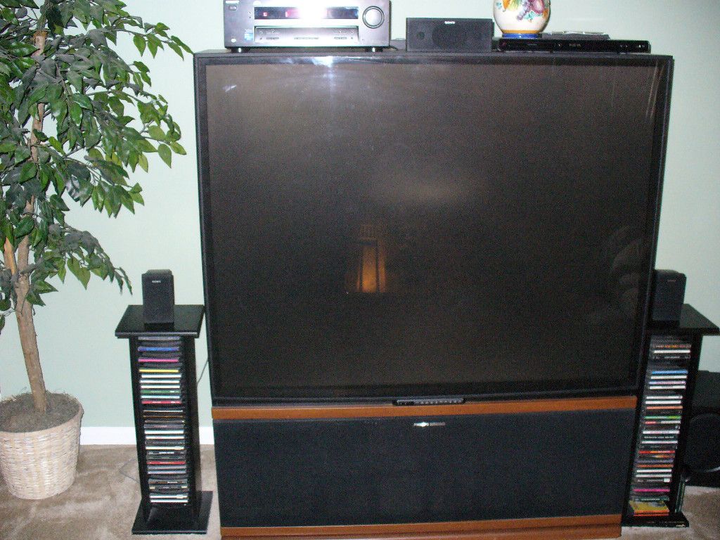 Phillips Magnavox 63 Projection TV