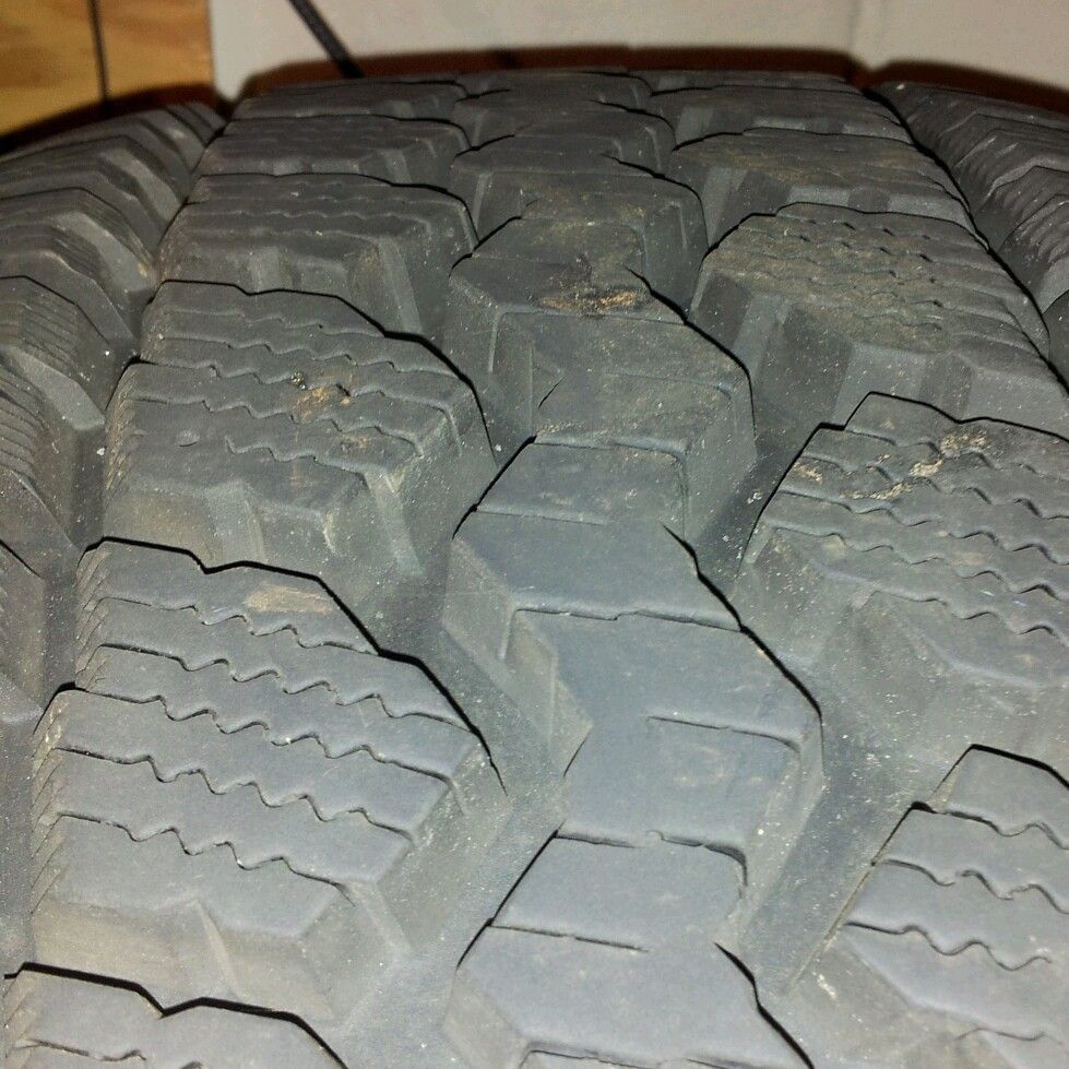 31x10 50x15 Mastercraft Courser MSR Snow Tires