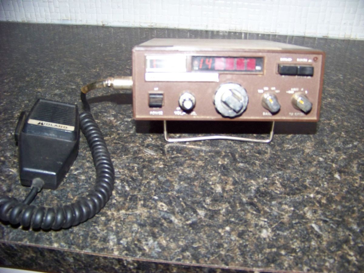 Midland Model 13 510 2 Meter Ham Radio with Mic