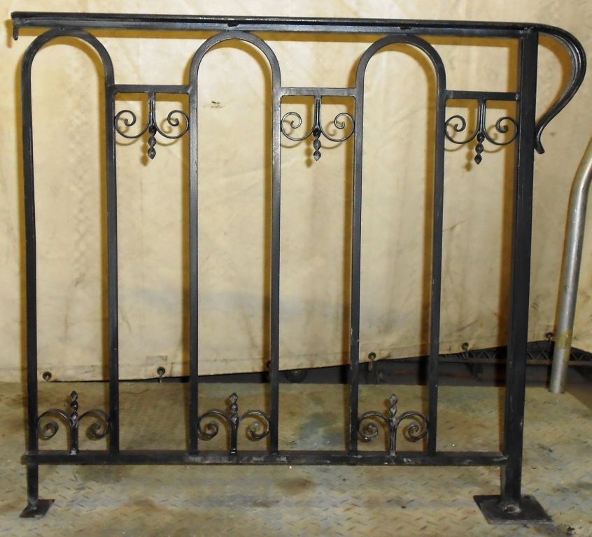 RAIL, INDOOR/ OUTDOOR, BLACK IRON, 30 1/2 TALL, 34 1/2 WIDE, 28 LBS