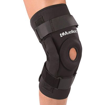 MUELLER 5333 PRO LEVEL TRIAXIAL HINGED KNEE BRACE DELUXE