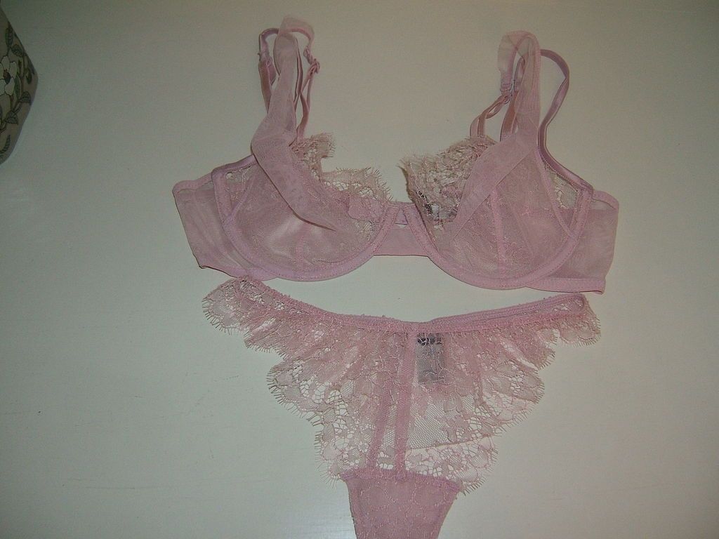 EX VICTORIAS SECRET PALE PINK LACE BRA & THONG SET 34B 34C 36B 36C