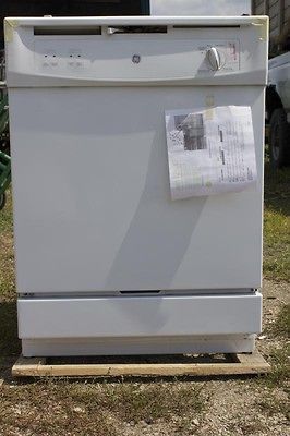 GE Dishwasher Model#GSM2200N 20WW White