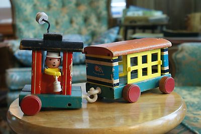 Fisher Price Toy Huffy Puffy Train Wooden Wood 2 Parts Engineer Cage