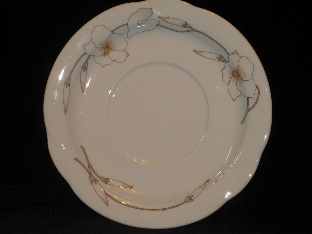 ARZBERG   Flora Bianca   Corso Shape   SAUCER ONLY   4A