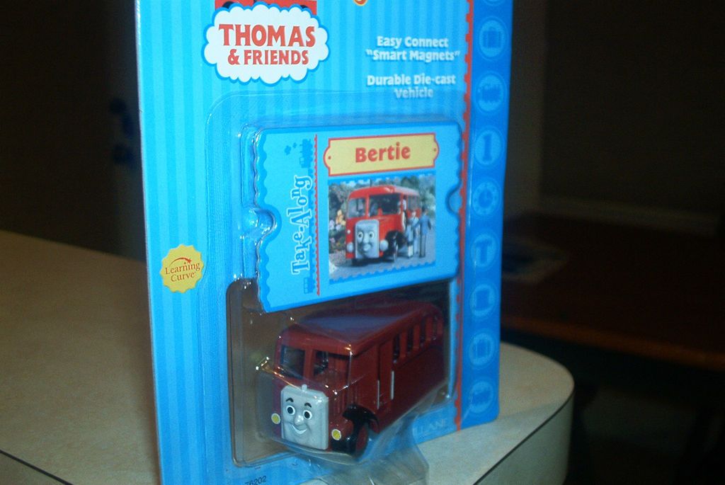 THOMAS & FRIENDS  BERTIE  ( RETIRED )