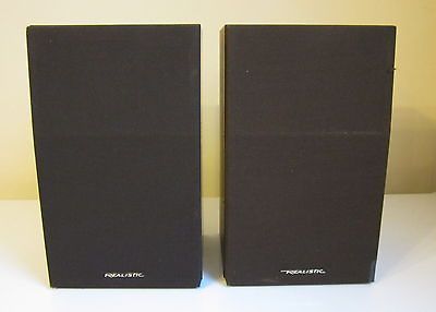 Vintage Realistic Minimus 26 Bookshelf Speakers 8 ohms Very Nice