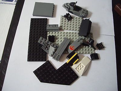 LEGO + 34 PIECE ASSORTMENT LOT STAR WARS BASES PANELS MEGA BLOCKS