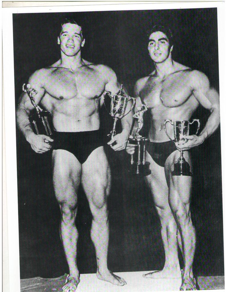 / Dennis Tinerino Mr Universe Show Bodybuilding Photo B&W