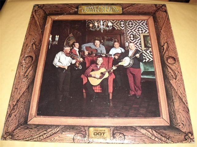 ROY CLARK FAMILY ALBUM HEE HAW DOT LP RECORD ALBUM VINYL