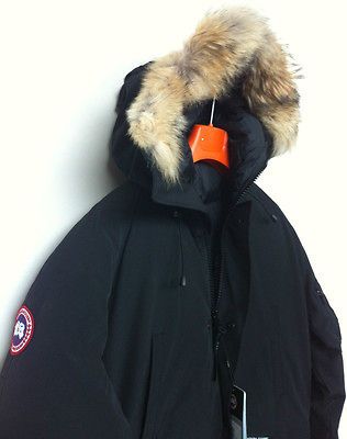 canada goose in Mens Clothing