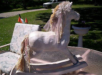 VINTAGE PAPER MACHE HORSE 251/2 TALL