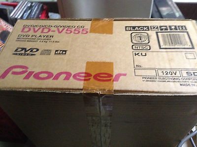 Pioneer DVD V555 DVD CD+G VCD CD Player With free mic BRAND NEW