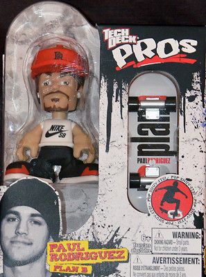 TECH DECK PROS   Paul Rodriguez Action Figure & PLAN B Finger Board