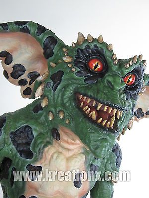 Neca Gremlins2 Stunt Puppet 30 Life Size movie Prop Replica Halloween