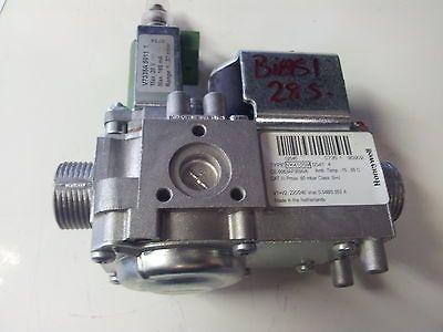 RAVENHEAT COMBI BOILER GAS VALVE ASSY RSF82/84/100 ASSY USED TESTED