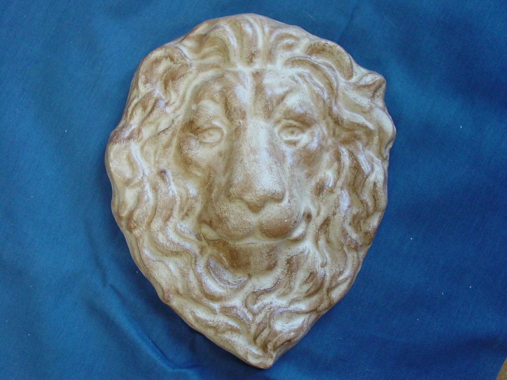 LION HEAD FACE PLAQUE CONCRETE CEMENT PLASTER GARDEN MOLD 7214