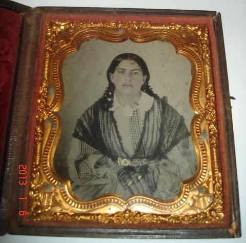 ERA TINTYPE PORTRAIT in UNION CASE HALF BREED WOMAN NATIVE AMERICAN