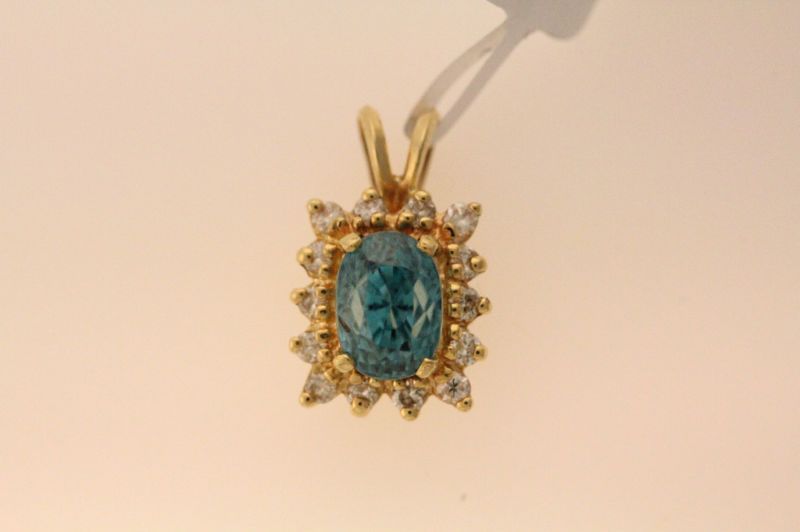 Estate 14kt Blue Zircon Pendant