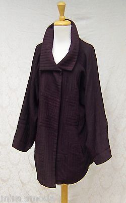 KISS OF THE WOLF DEEP RAISIN TRAPUNTO TEXTURED SILK SNAP TOP WARM