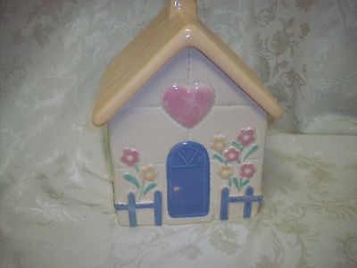 Vintage 1987 Treasure Craft Hallmark Auntie Em House Cookie Jar