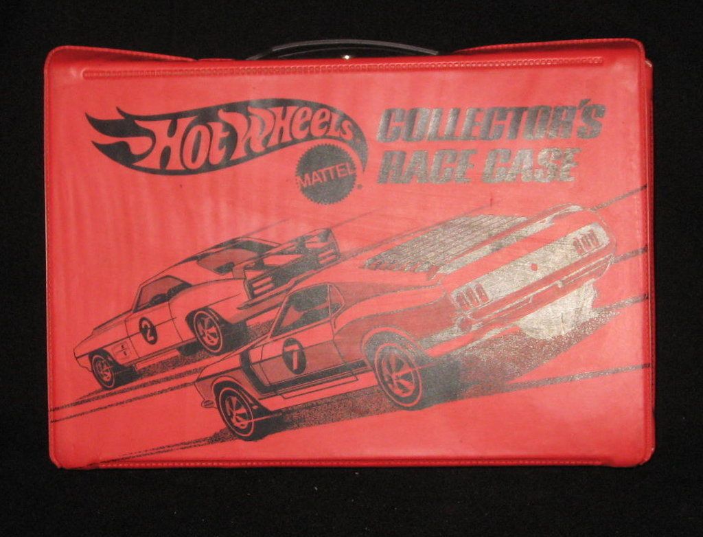 70s Mattel Hot Wheels Red Line Collectors Case 12 Cars