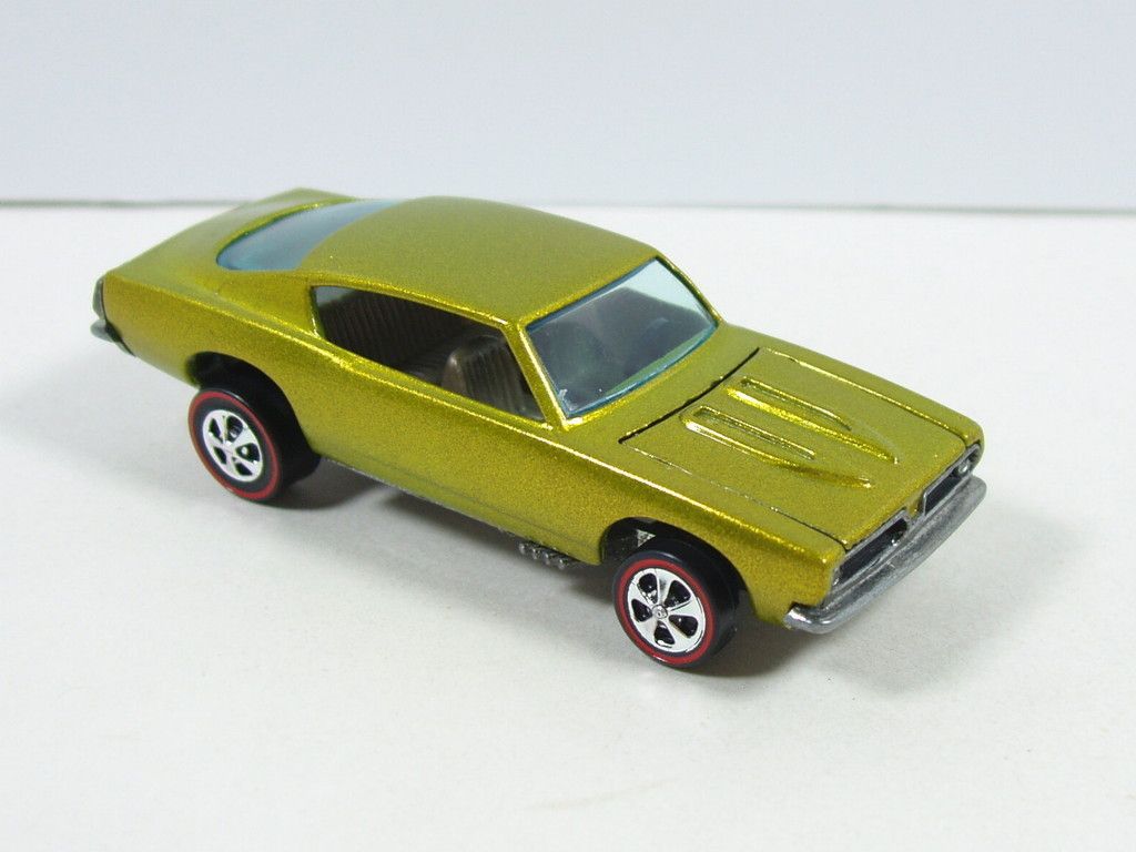 Hot Wheels REDLINE CUSTOM BARRACUDA 1967 RESTORED METALLIC LIME, SWEET