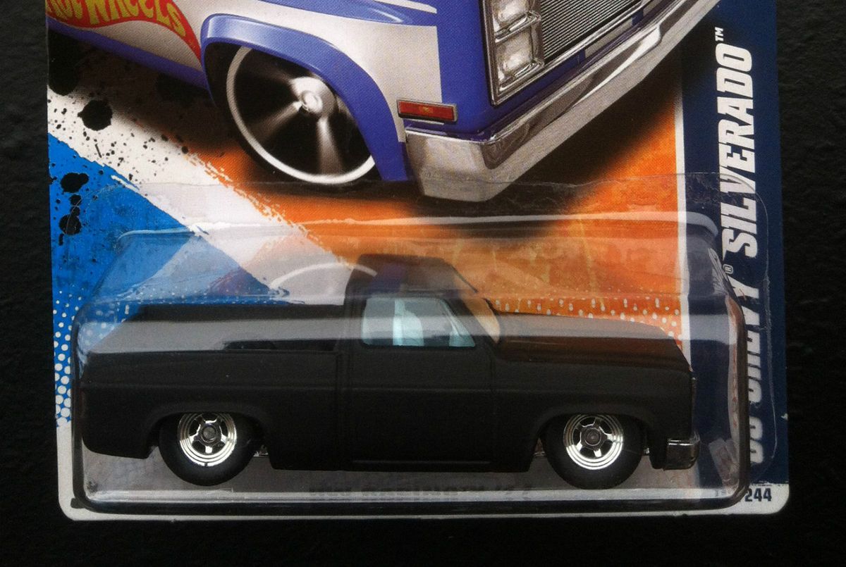 hot wheels 83 chevy silverado super treasure hunt