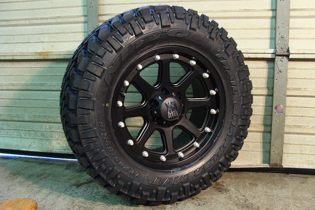 17 XD Addict Black 37x12 50 17 Nitto Trail Tires 37